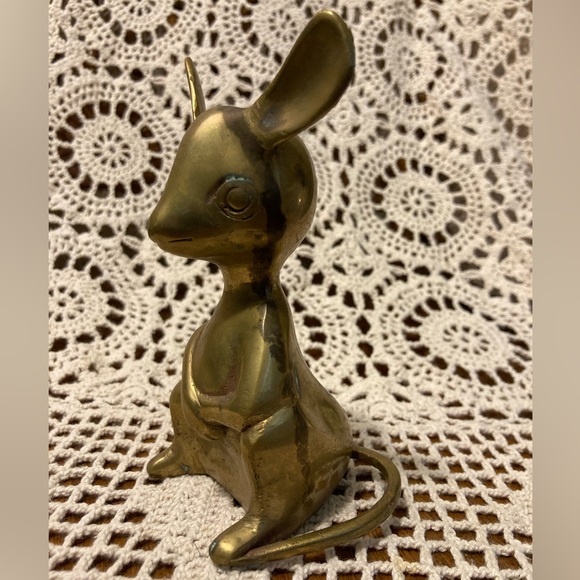 Vintage Brass Upright Mouse - Picture 3 of 13